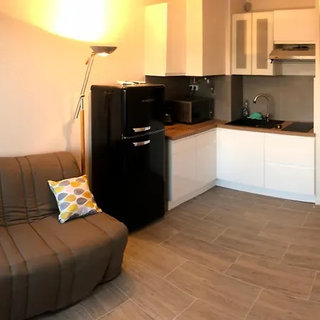 Beau T1 Bis Sevigne Les Bains Apartmán *